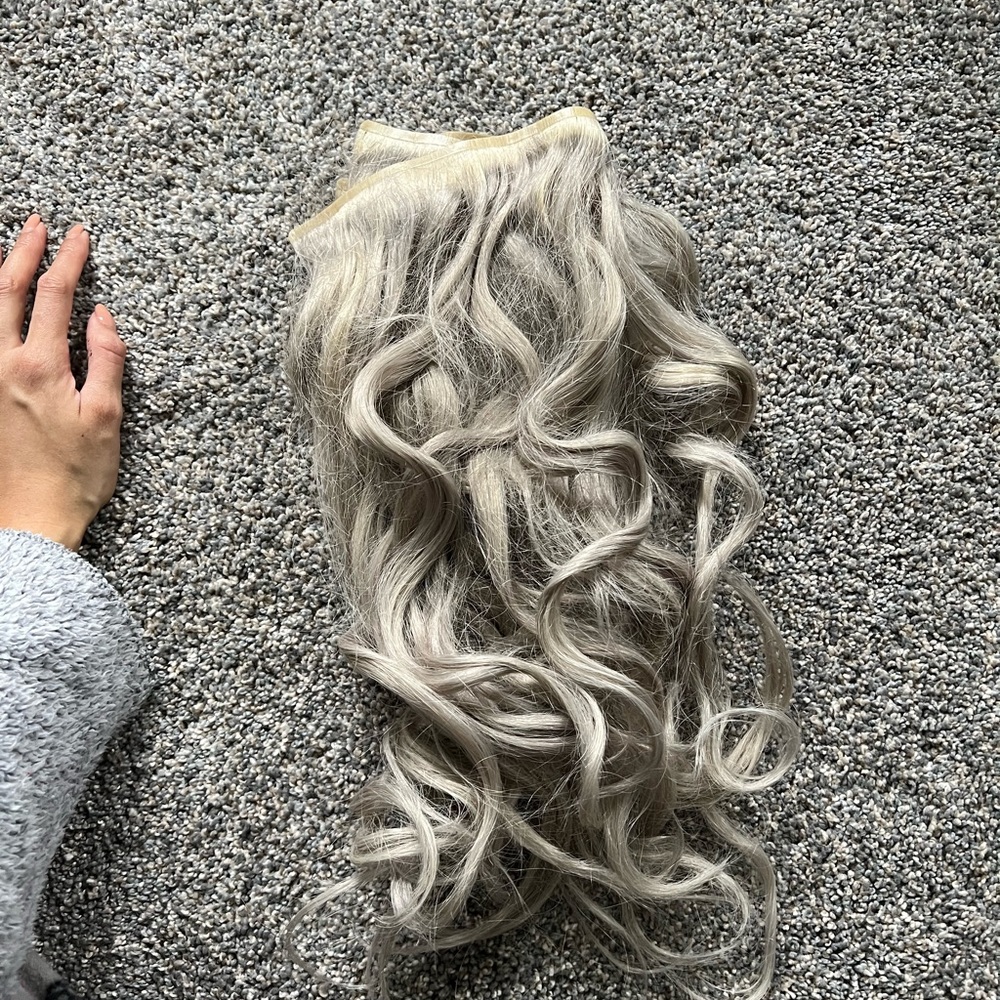 Bellami Silk Seamless extensions (ash blonde)